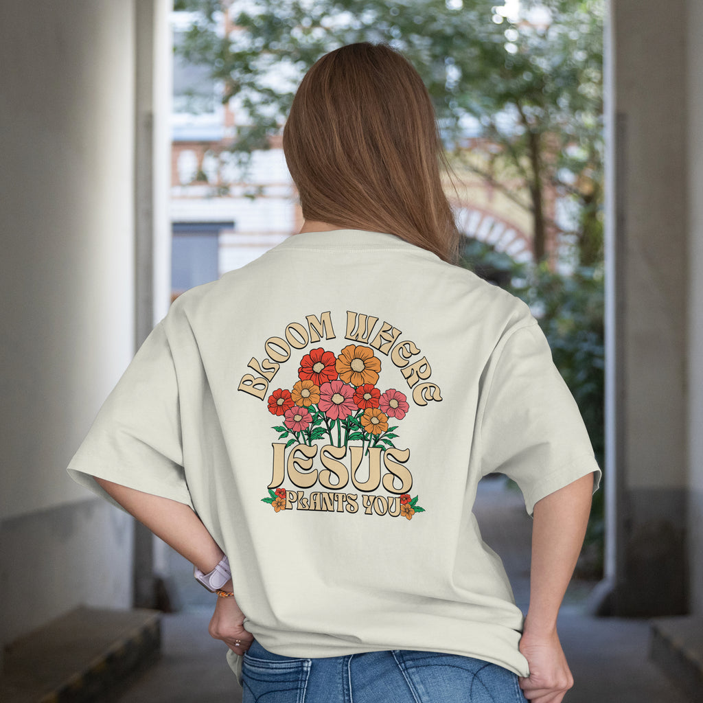 Camiseta Oversized Feminina | FLORESÇA ONDE JESUS TE PLANTAR