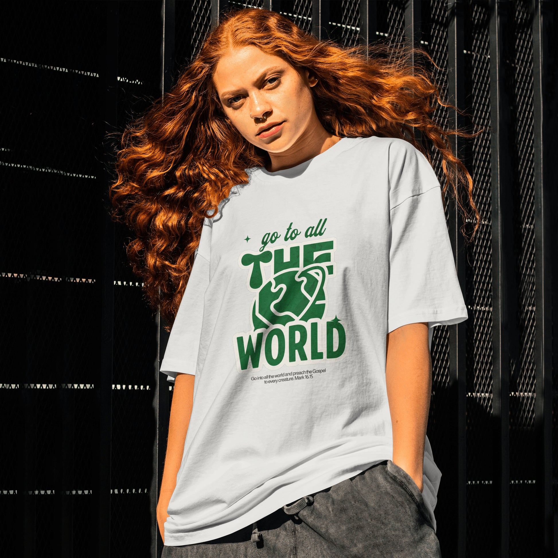 Camiseta Oversized | Global Mission — Mark 16:15